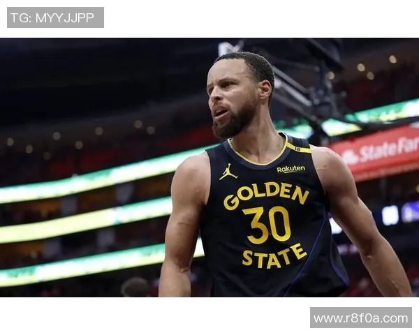 库里回应勇士是否具备冠军实力称这只是赛季第二场坚持以兄弟为中心